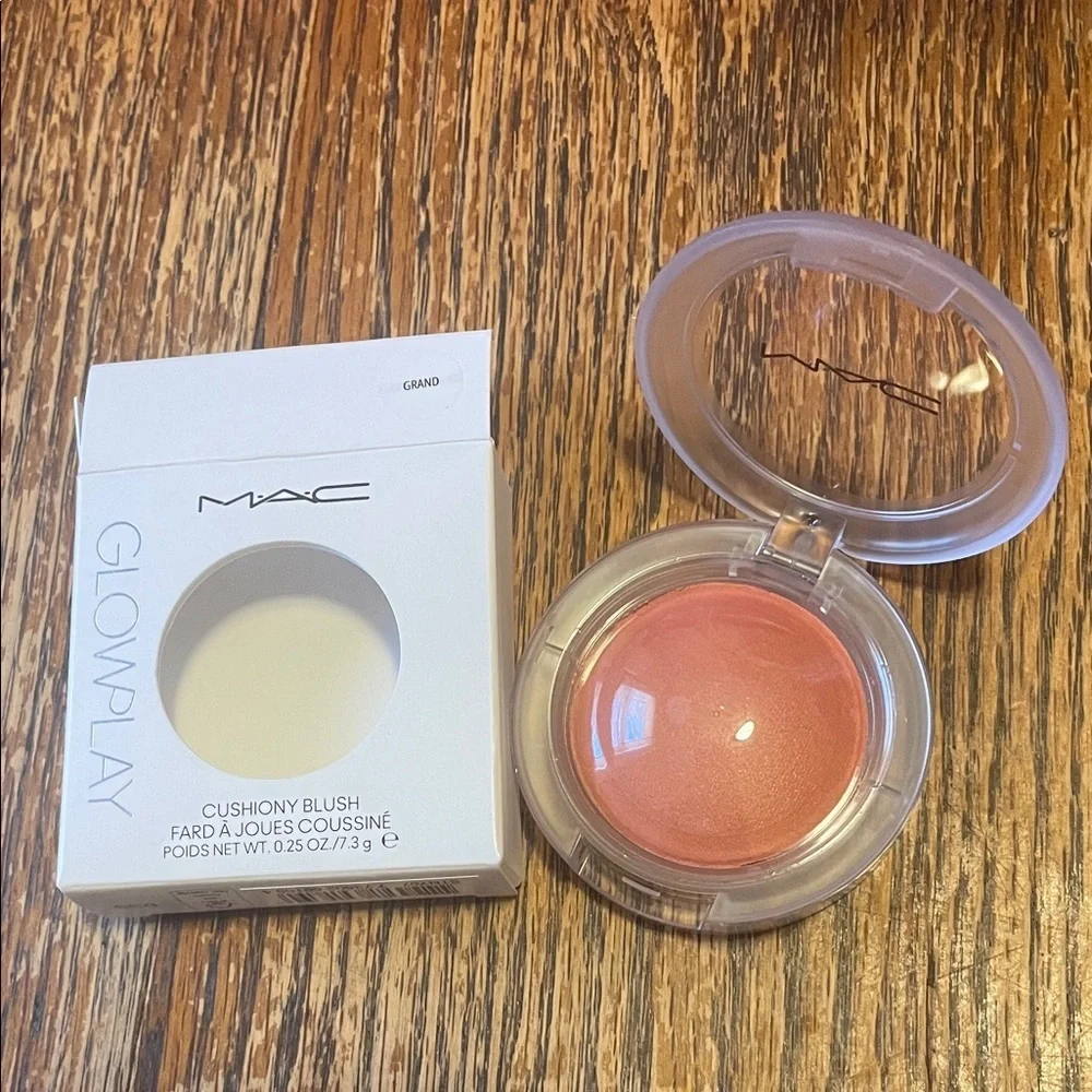 MAC Cosmetics Glow Play Blush - Soft Coral